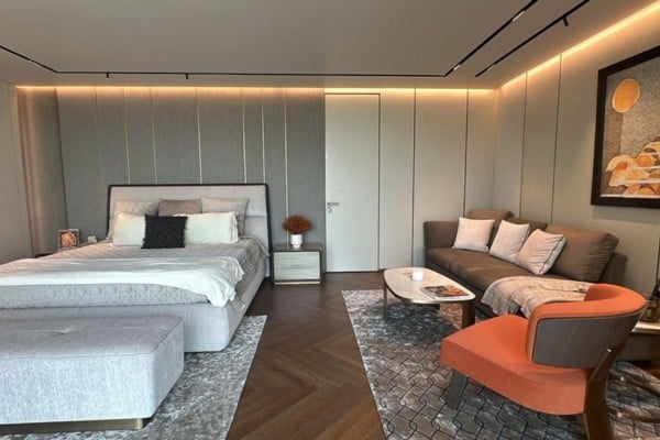 Bedroom Design with Walk-In Wardrobe Unit