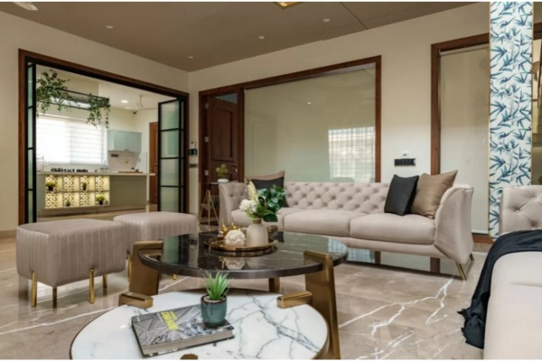 Clear Glass Partition 