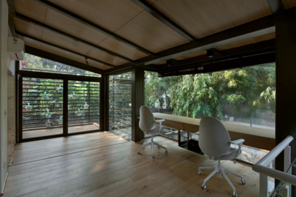 Energy-Efficient Home Office with Glass Partitions