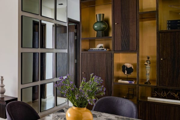 Framed-Mirror-Reflections