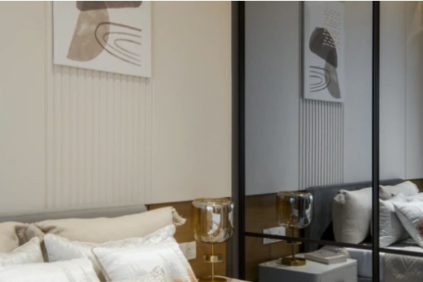 Grey-tinted mirror wardrobe