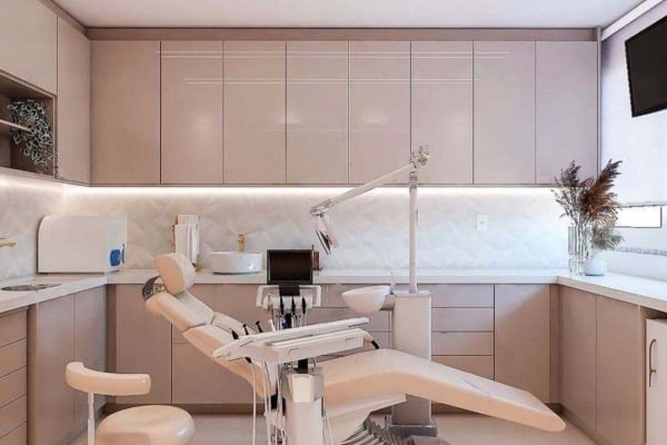 Lacquered Glass Maintains Visual Continuity Across Surfaces