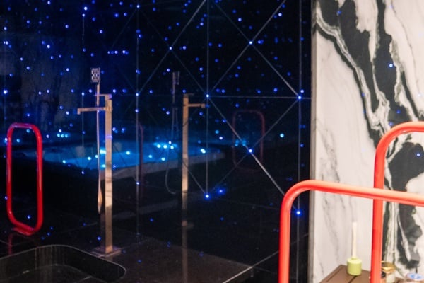 Mood-Lighting-and-Mirrors