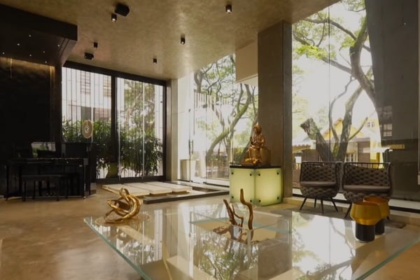 Secure and efficient glass walls