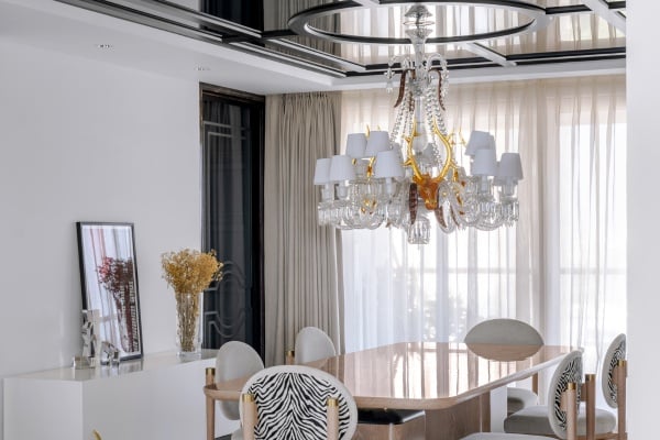 Tinted Mirror Ceiling 