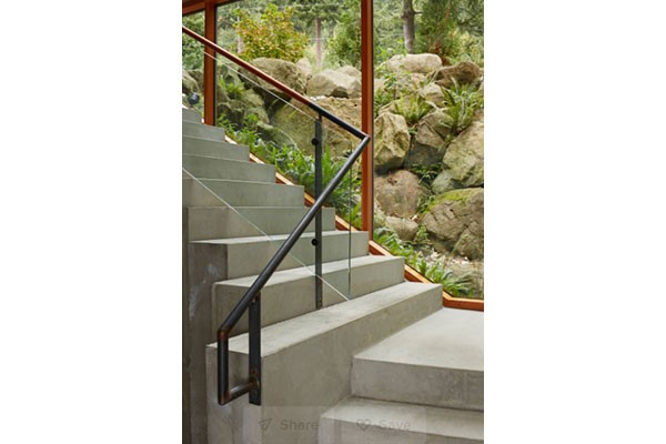 glass balustrade staircase